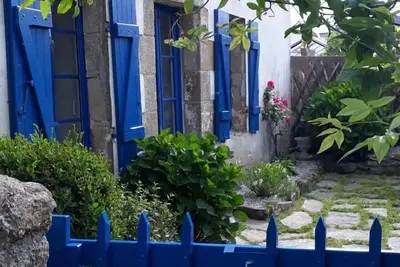 Image de Maison de charme, familiale, à 50 mètres du port et de la plage,