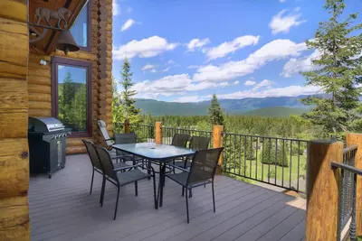 Image de Luxueux lodge avec vue magnifique sur les montagnes et un bain à remous privé