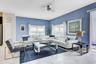 Image de Offoffre SPÉCIAL🏡10 minutes de Disneyland, piscine familiale, piscine privée