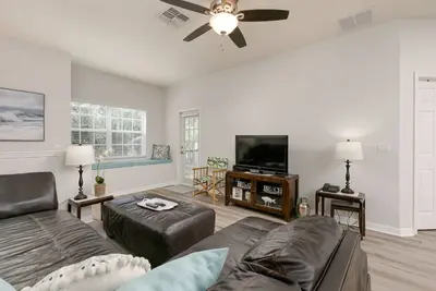 Image de Comfort & Convenience - 3br Townhome Just 10 Min from Disney!