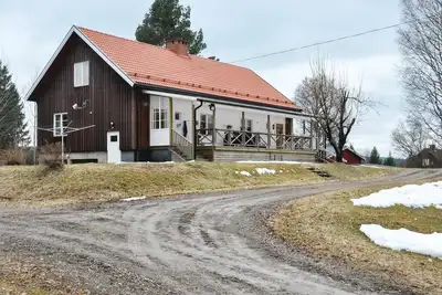 Image de Belle maison de 2 chambres à Gunnarskog