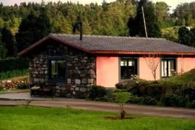 Image de Little country cottage, quiet, peaceful, walk to golf, Sleeps 3