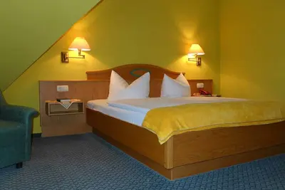 Image de 10 chambres doubles - Landhotel Neuwiese avec auberge traditionnelle An der Mühle