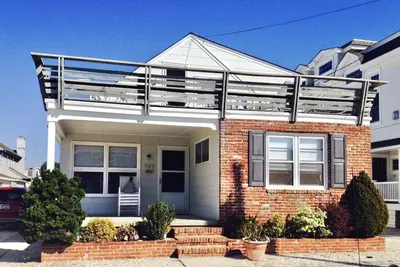 Image de À seulement 1 pâté de maisons du chemin de la plage de la 44e rue et dans un quartier calme