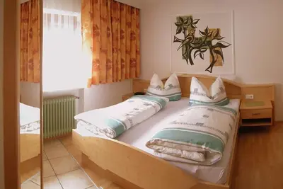 Image de Chambre double avec douche od. Salle de bain, Wc - chambre privée Waltraud Gattringer