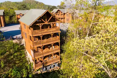 Image de Superbe cabine en cours de rénovation. Réservez maintenant pour les réservations commençant le 11/8/19.