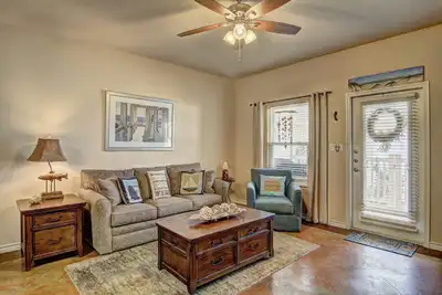 Image de Nouvelle Liste! Townhome de charme, chien-friendly w / piscines partagées - promenade de la plage