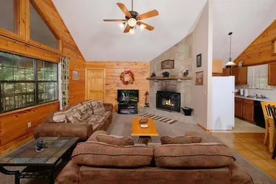 Image de Bearwatch - 2br / 2ba - 6 personnes
