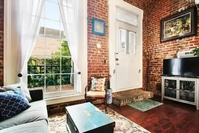 Image de Superbe Loft privé au coeur de la Nouvelle-Orléans!