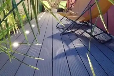 Image de Terrasse et Sauna à pied du Centre au calme Wifi Stationnement Gratuit
