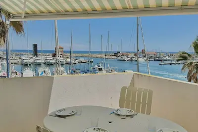Image de Superbe appartement vue sur le port et la mer avec parking privé 4rp221