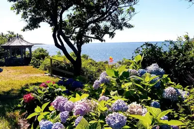Image de Chalet mignon en bord de mer sur la plage privée. Meilleure vue sur le cap.