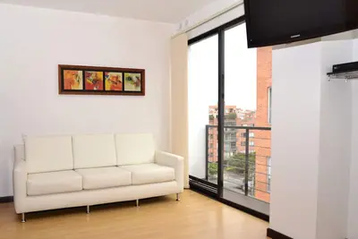 Image de Vicky - 1 Br. Studio moderne avec balcon