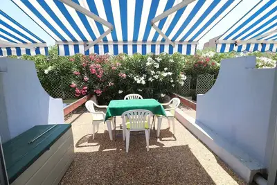 Image de Studio Cabine belle terrasse piscine parking 500m plage