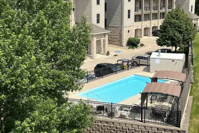 Image de Nouveau condo 3 chambres \/ 2 salles de bain au milieu de tout