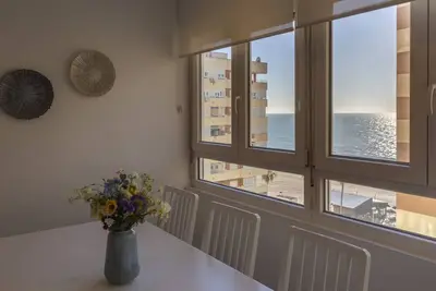 Casa Ros Playa (free parking) by Cadiz4Rentals