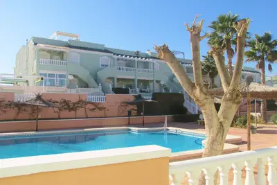 Bungalow avec piscine près des plages de Carabasí