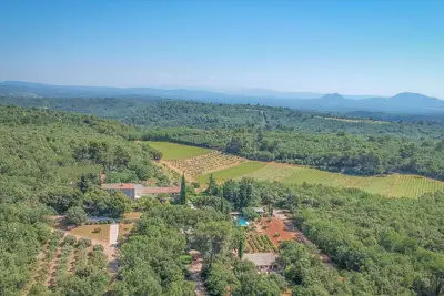Image de Domaine de Conillieres - Gite Le Patio - Pisicne, grand calme et pleine nature