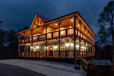 Image de Nouveau! 3br / 2. 5ba, bain à remous! Salle de jeux! Septembre spécial