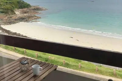 Image de Studio avec balcon en bord de mer à Perros-Guirec