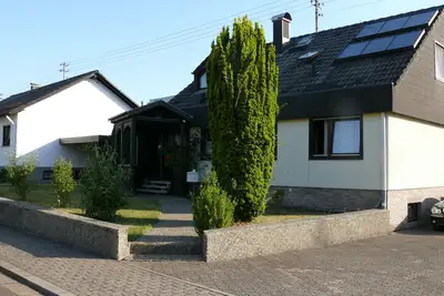 Image de 2 chambres, cuisine, salle de bain (équipement complet), terrasse