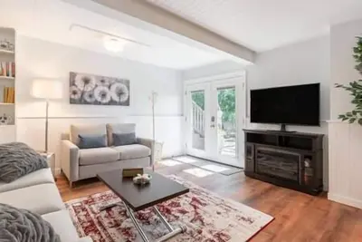 Appartement confortable d'une chambre près de l'hôpital pour enfants et de l'Uw.