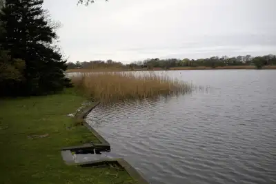 Image de Isolé Lakefront chalet près de plages de la ville et brasseries North Fork