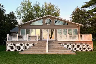 Image de Lakefront Grand Isle Vermont House