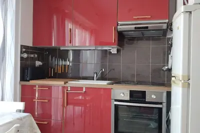 Image de Studio cosy à 5 min des Thermes, 2 étoiles, animaux acceptés, proche commerces et Etang de Thau