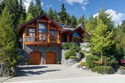 Image de Chalet avec vue alpine | 5 chambres, 5 salles de bain