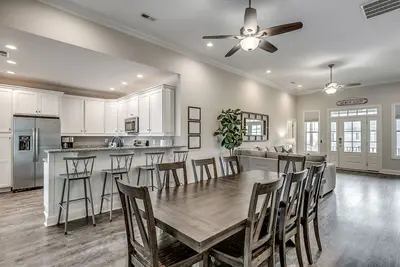 Image de Nouveau spa vient d'être ajouté! Maison de luxe à North Myrtle Beach!
