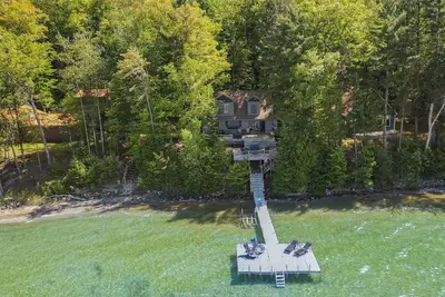 Image de Burt Lake Waterfront Cottage