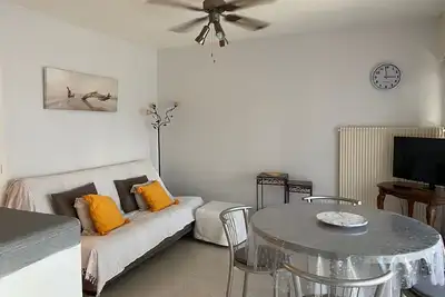 Image de Bel appartement lumineux avec balcon, proche des Thermes et commerces, animaux admis