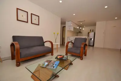 Image de Elsa - 2 Br. Appartement Exécutif avec Balcon