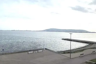 Image de Bel appartement lumineux avec balcon, proche Thermes, 1 chambre, animaux admis, Wifi