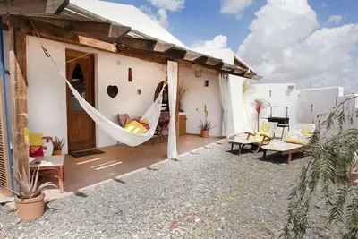 Image de Wifi Gratuit - oasis de calme: maisonnette avec 2 terrasses et proche de la mer