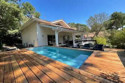 Image de Magnifique villa climatisée -10 personnes avec Piscine et pétanque - Pyla