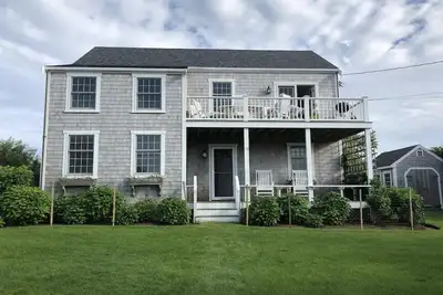 Image de Nantucket Gem - Privé / En bordure de ville, 2019 Semaines d'été disponibles!