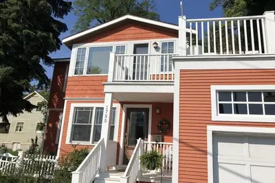 Image de * Nouveau * The Bluffton Orange House