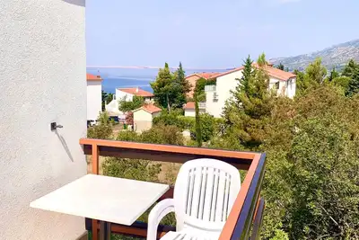 Image de Chambre dans Starigrad-Paklenica avec terrasse, Climatisation, Wifi (627-6)