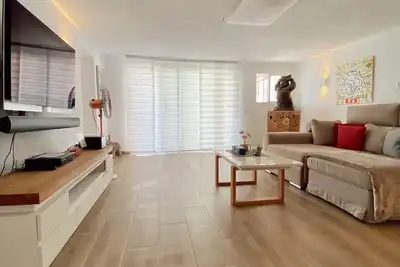 Image de Une oasis idyllique au sud de Tenerife entre montagnes et vue sur la mer