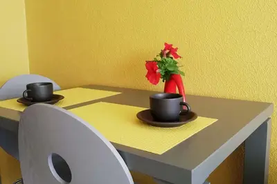 Image de Un petit et confortable appartement près de la mer