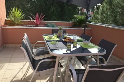 Image de T2 40 m² avec Piscine à 10 min des plages