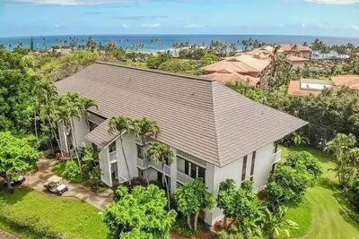 Image de Tarif RÉDUIT - Nouvelle liste! Beach Front Resort Condo # 407 Poipu, Koloa, Kauai