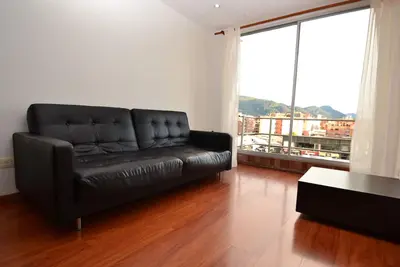 Image de Pamela Iii - 2 Br. Appartement moderne avec deux balcons