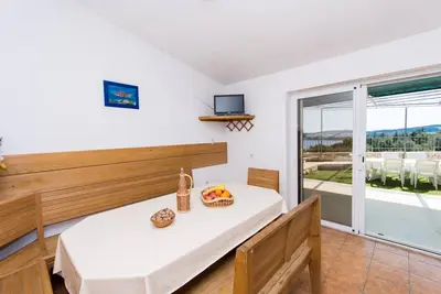 Une belle et spacieuse propriété méditerranéenne (Piscine incluse)