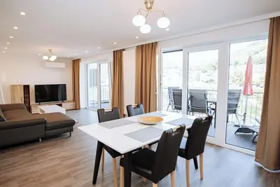 Image de Appartement confortable récemment rénové avec un grand balcon u. 2 chambres