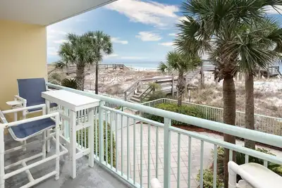 Image de \"Pelican Isle Unit 101\" Beautiful 2 Bedroom, 2 Bath! ! ! Unité de coin Gulf Front! ! !