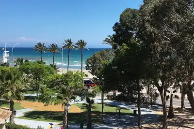 Image de Belle Appartement Wifi-Ac, Première Ligne de la Plage