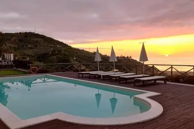 Image de Villa Tecla avec piscine et vue mer
